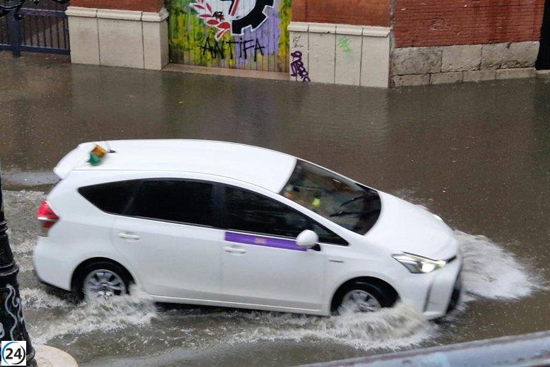 Los Bomberos de Valladolid atienden 30 salidas durante el temporal