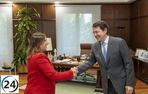 Andrés amenaza con llevar a Adif a juicio si no detiene la construcción del muro del AVE hacia Cantabria.