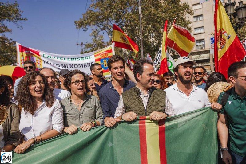 García-Gallardo muestra su apoyo en masiva manifestación en Barcelona a favor de la justicia plena