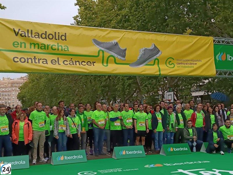 Multitudinaria manifestación en Valladolid recauda fondos para la lucha contra el cáncer